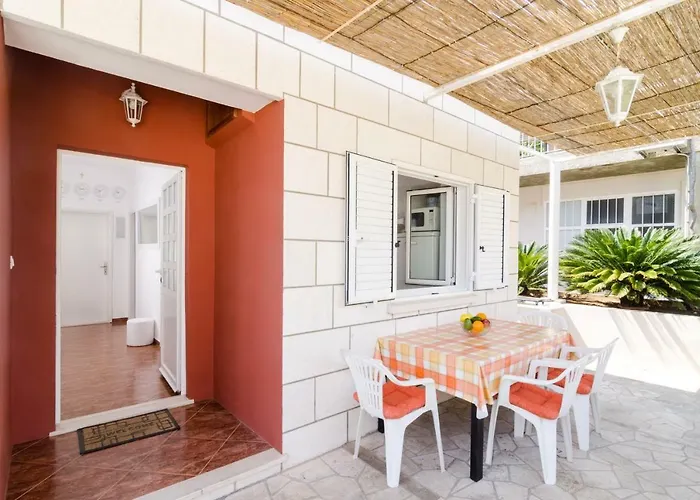 Melisa With Balcony & Free Parking Dubrovnik