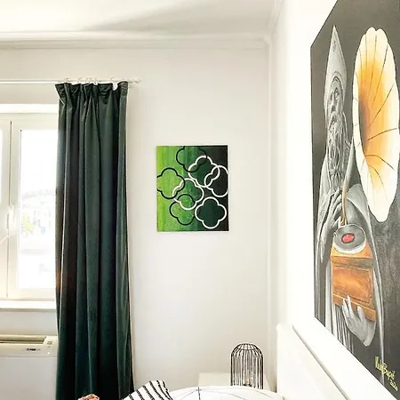 Melisa With Balcony & Free Parking *