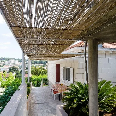 Melisa With Balcony & Free Parking Ragusa