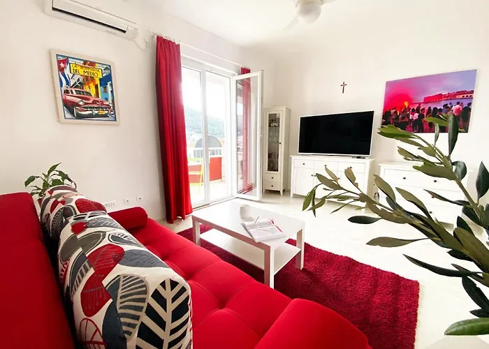 Apartment Melisa With Balcony & Free Parking